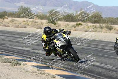 media/Dec-04-2025-Racers Edge (Thu) [[5ebc9f124d]]/2-A Group/1-Session 2 (Turn 7 Inside)/